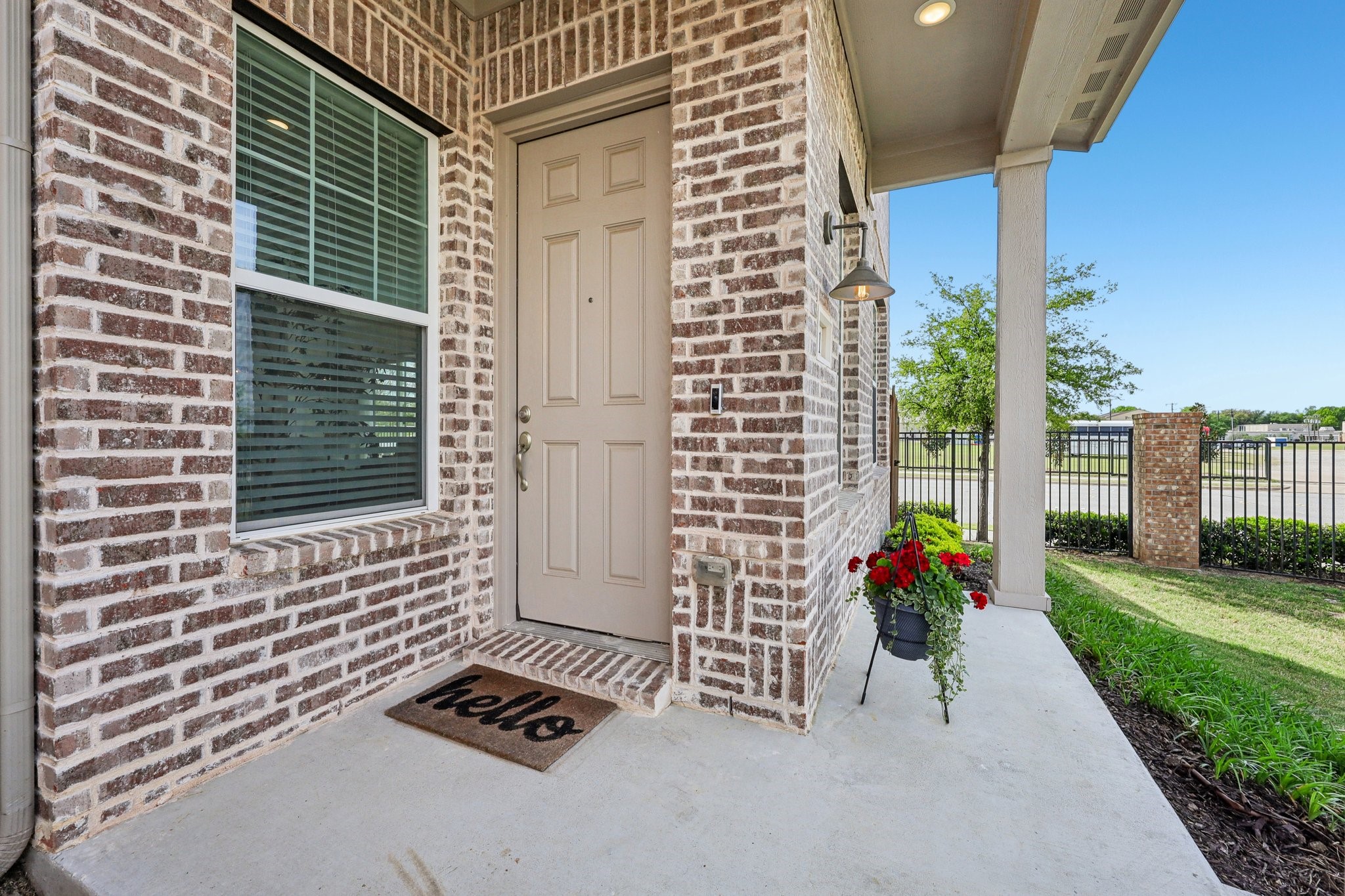 6201 Queens Path North Richland Hills TX 76180