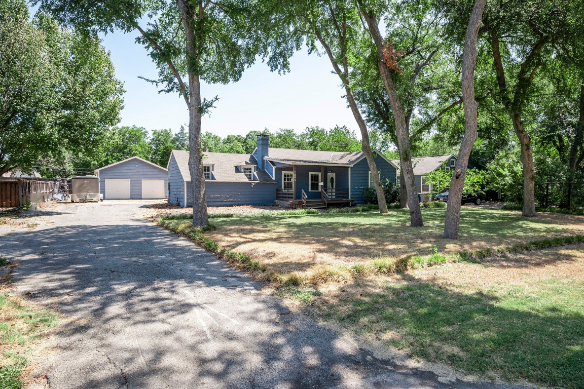1544 El Campo Drive Dallas TX 75218