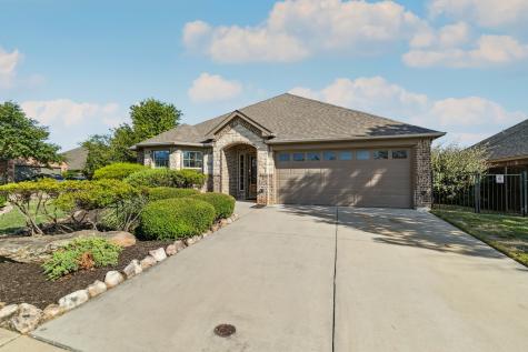 8756 Vista Royale Drive Fort Worth TX 76108