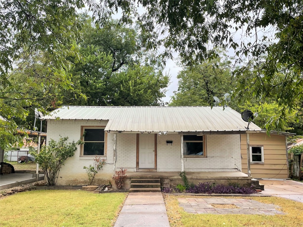 206 N 9th Street San Saba TX 76877