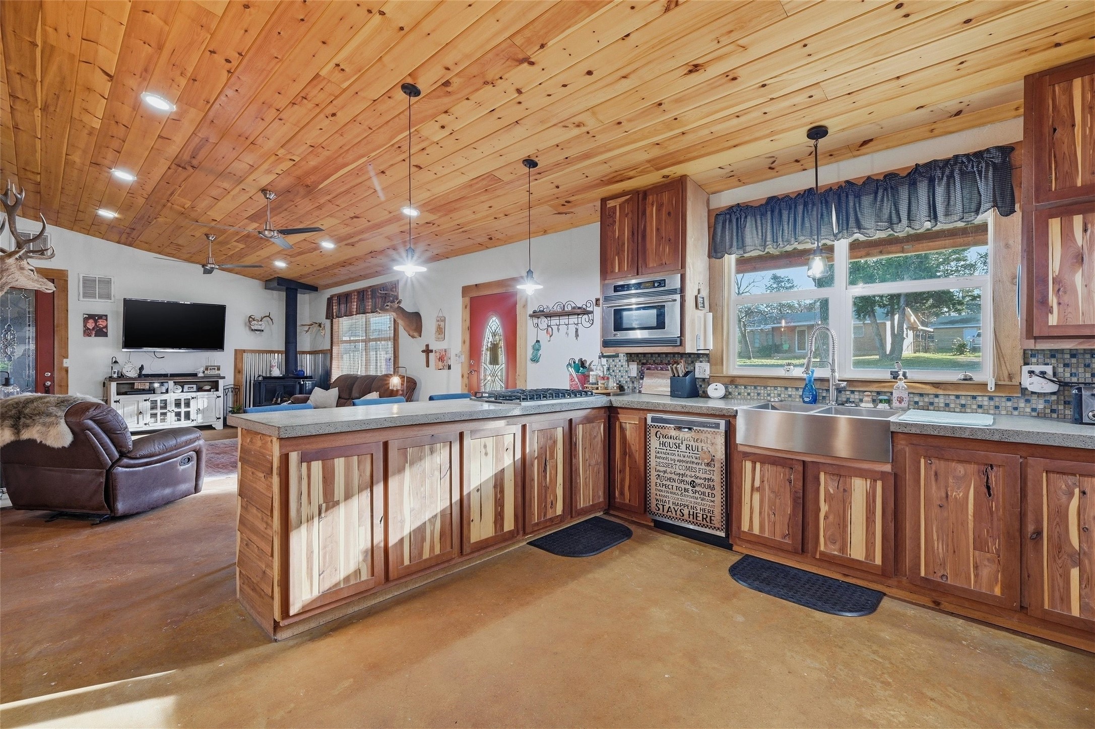 115 Friar Tuck Drive Gordonville TX 76245
