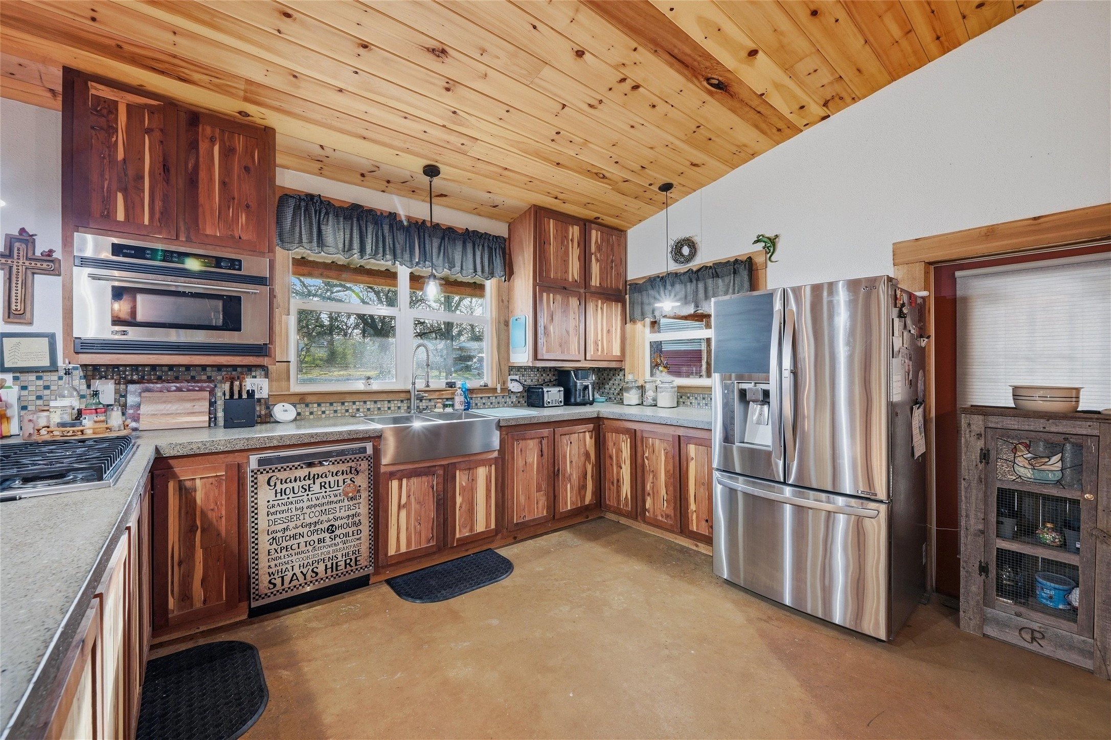 115 Friar Tuck Drive Gordonville TX 76245