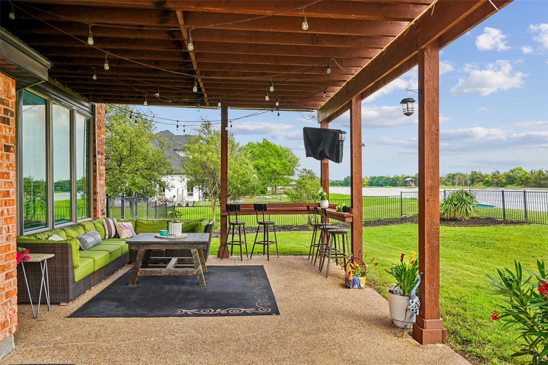 10 Ski Haven Drive Justin TX 76247