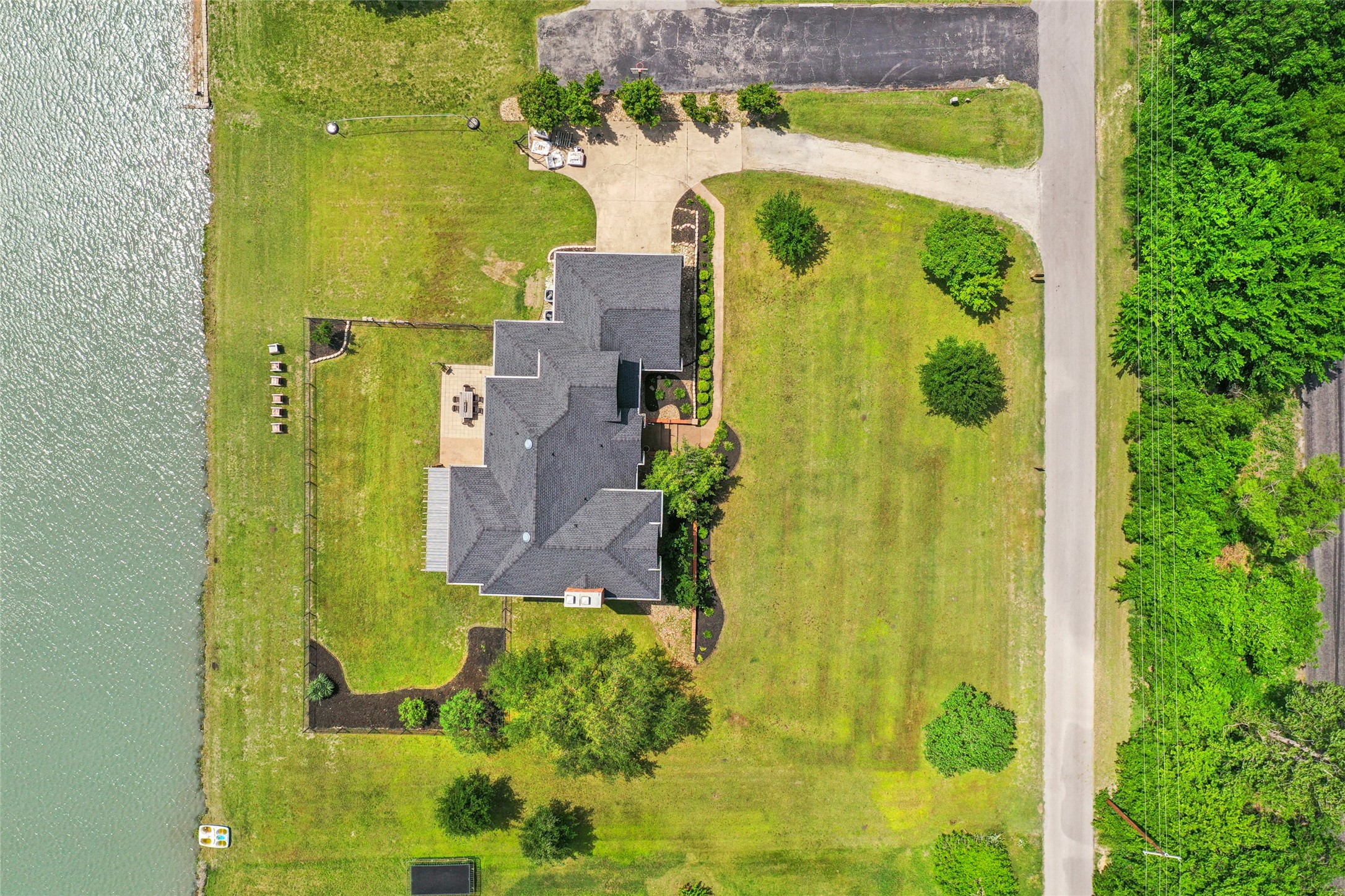 10 Ski Haven Drive Justin TX 76247