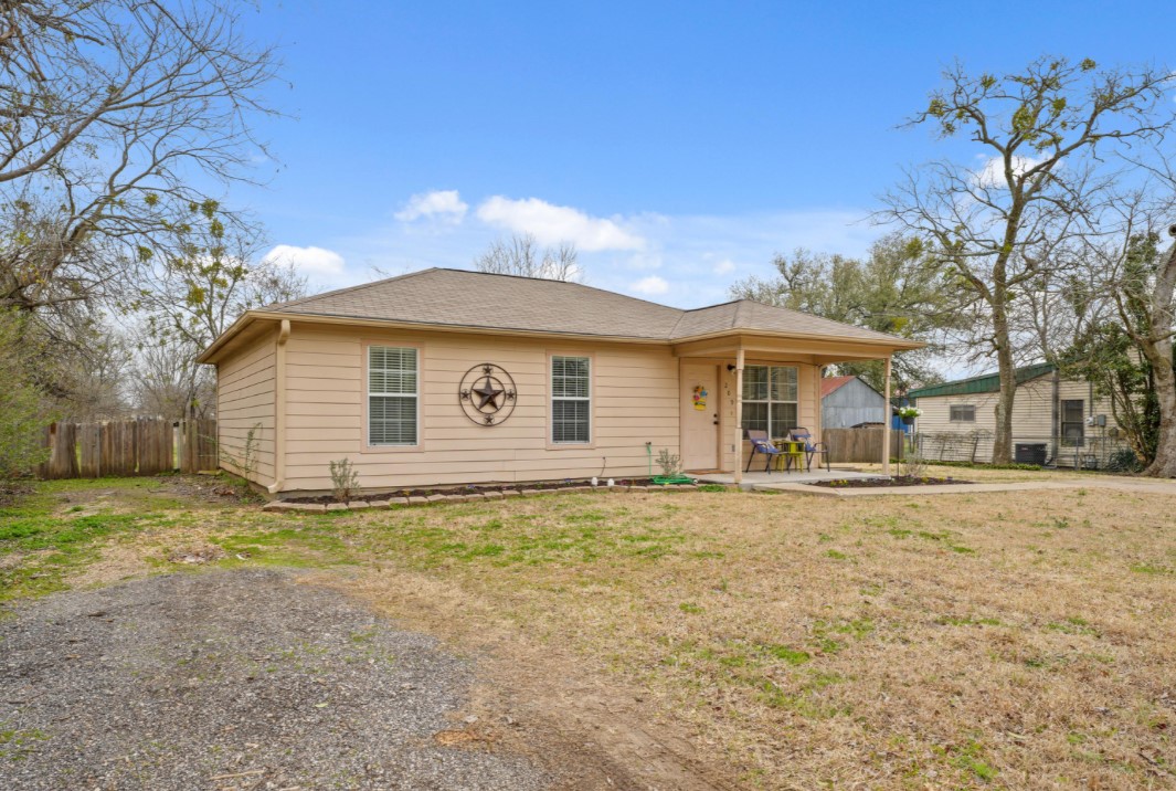 209 Mill Street Lone Oak TX 75453