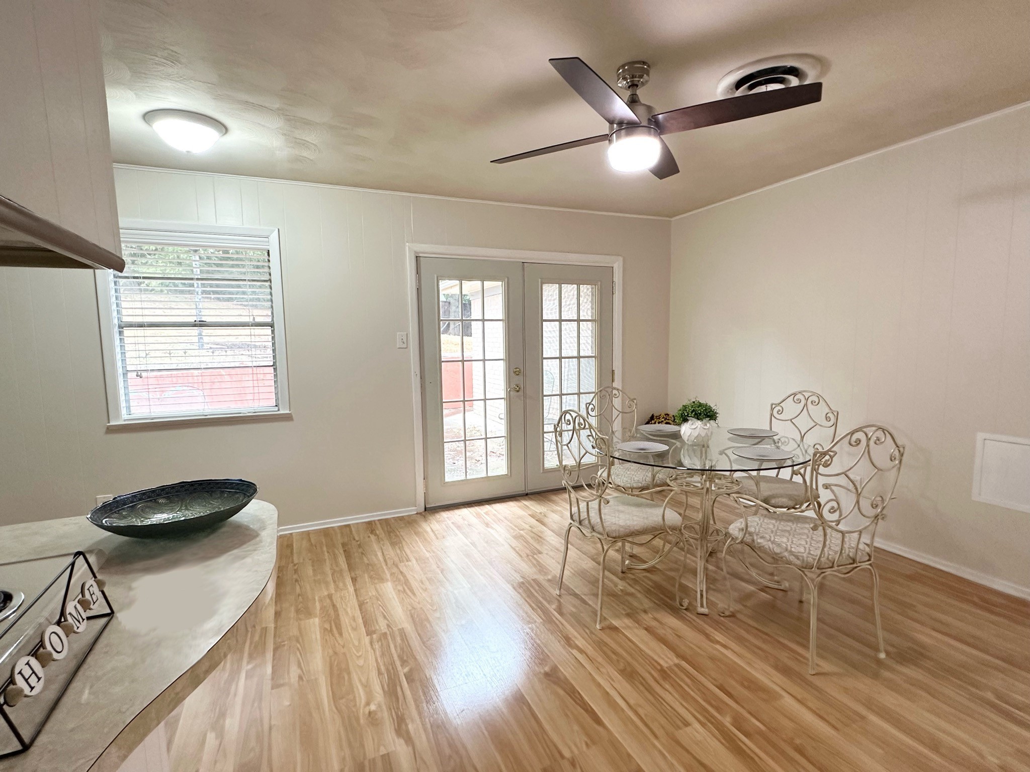 1519 W Chestnut Street Denison TX 75020