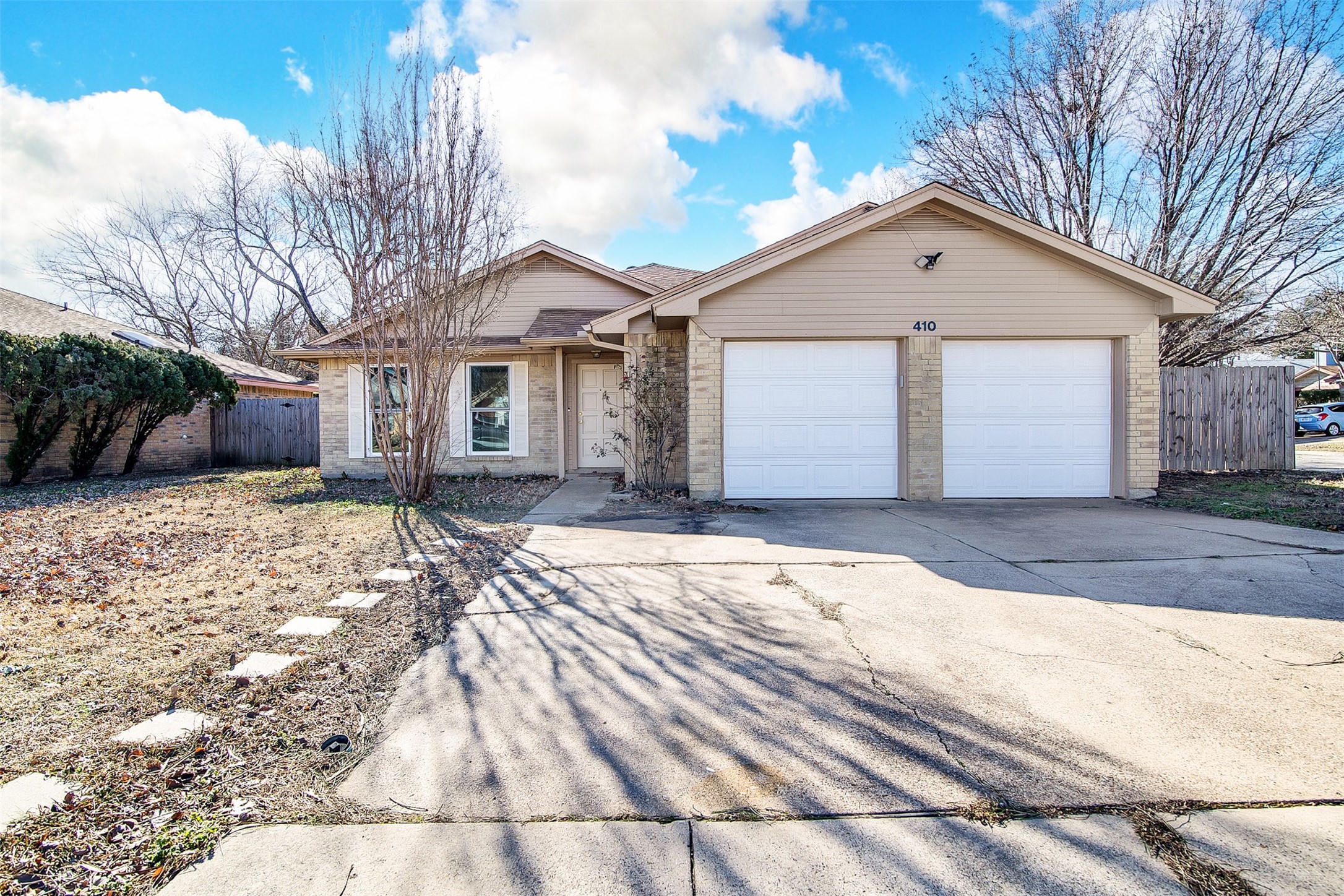 410 Rifleman Trail Arlington TX 76002