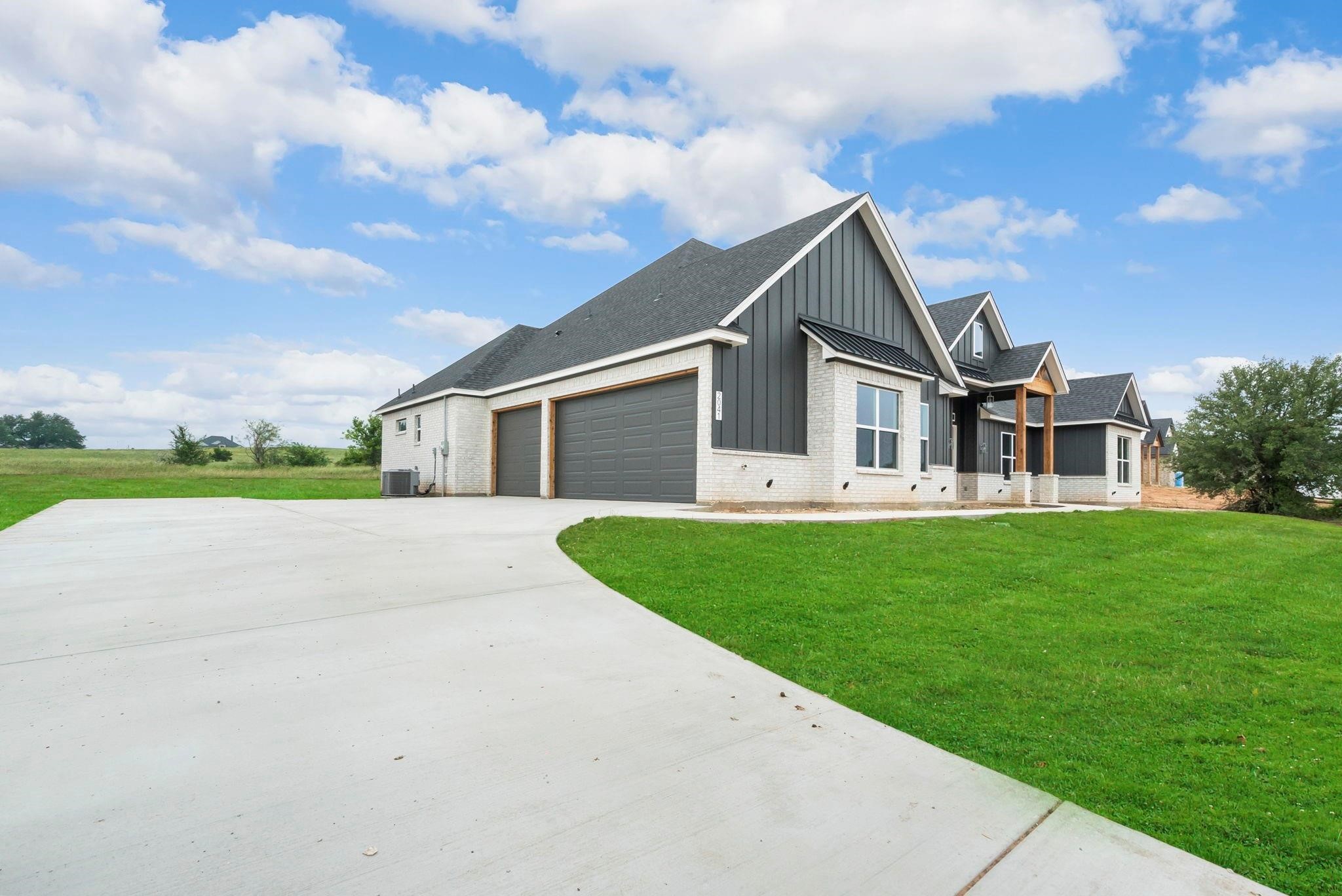 2041 Carrie Court Weatherford TX 76088