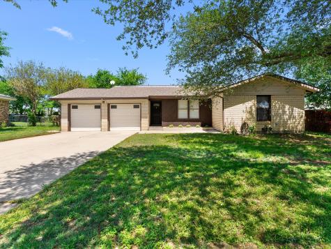 112 W Cedar Street Hurst TX 76053