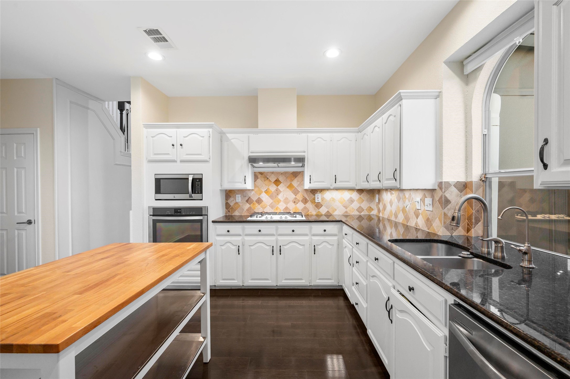 1819 Sandalwood Lane Grapevine TX 76051