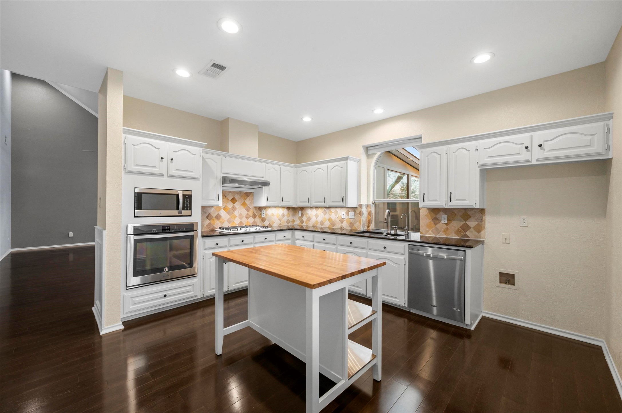 1819 Sandalwood Lane Grapevine TX 76051