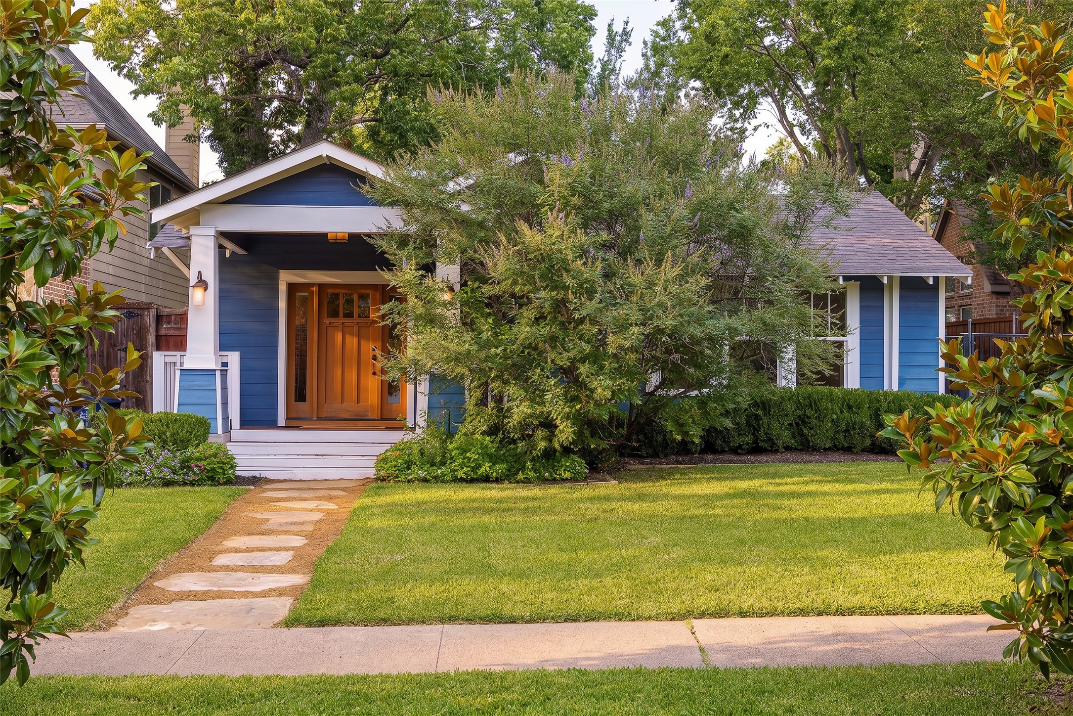 6153 Goliad Avenue Dallas TX 75214