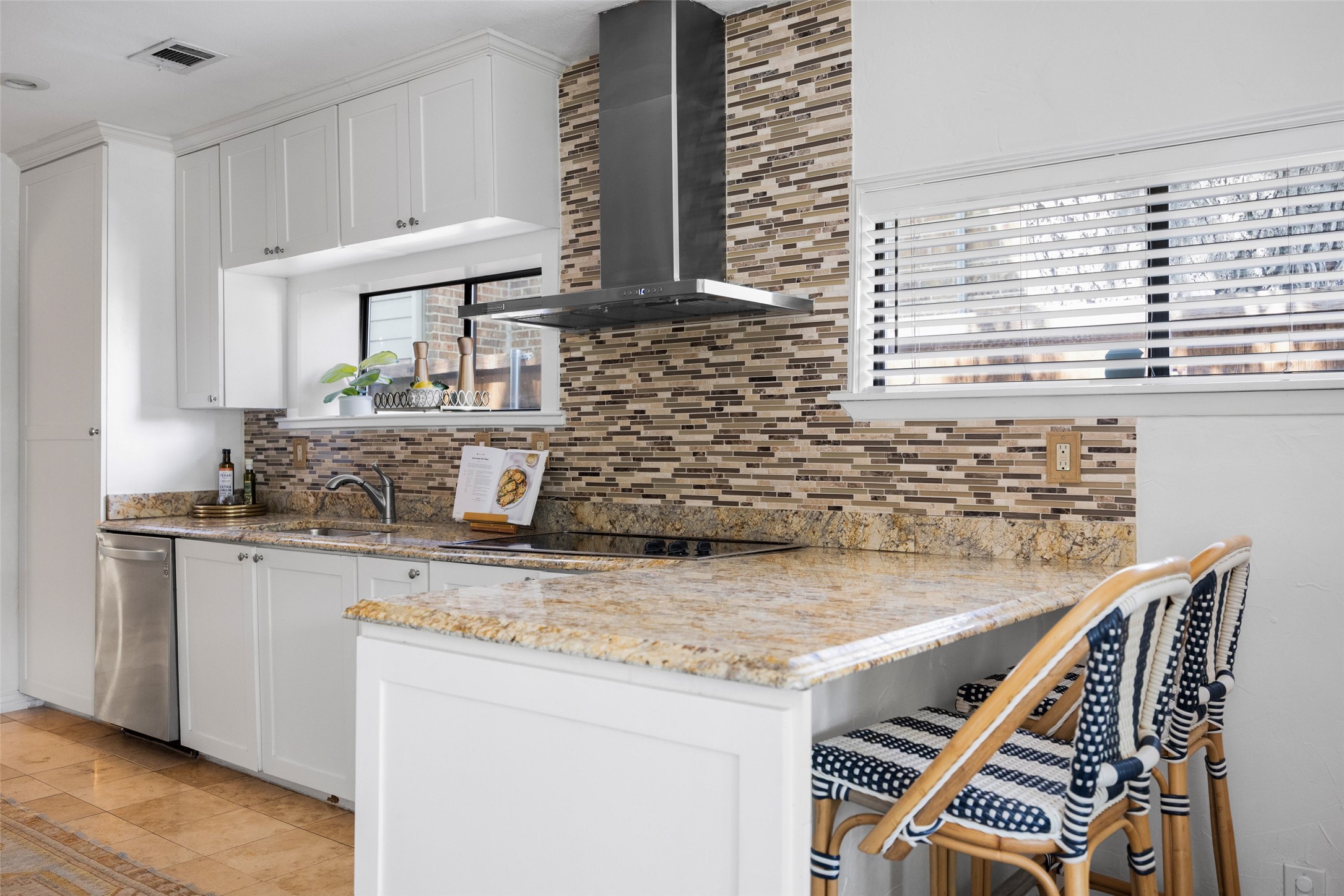 6153 Goliad Avenue Dallas TX 75214