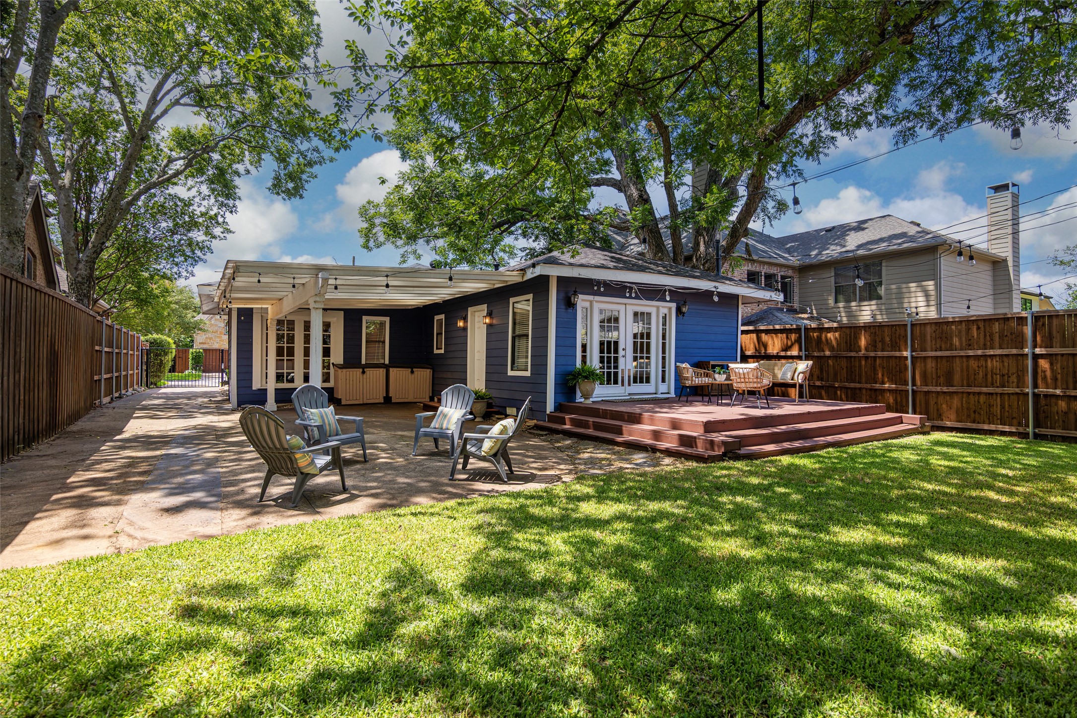 6153 Goliad Avenue Dallas TX 75214
