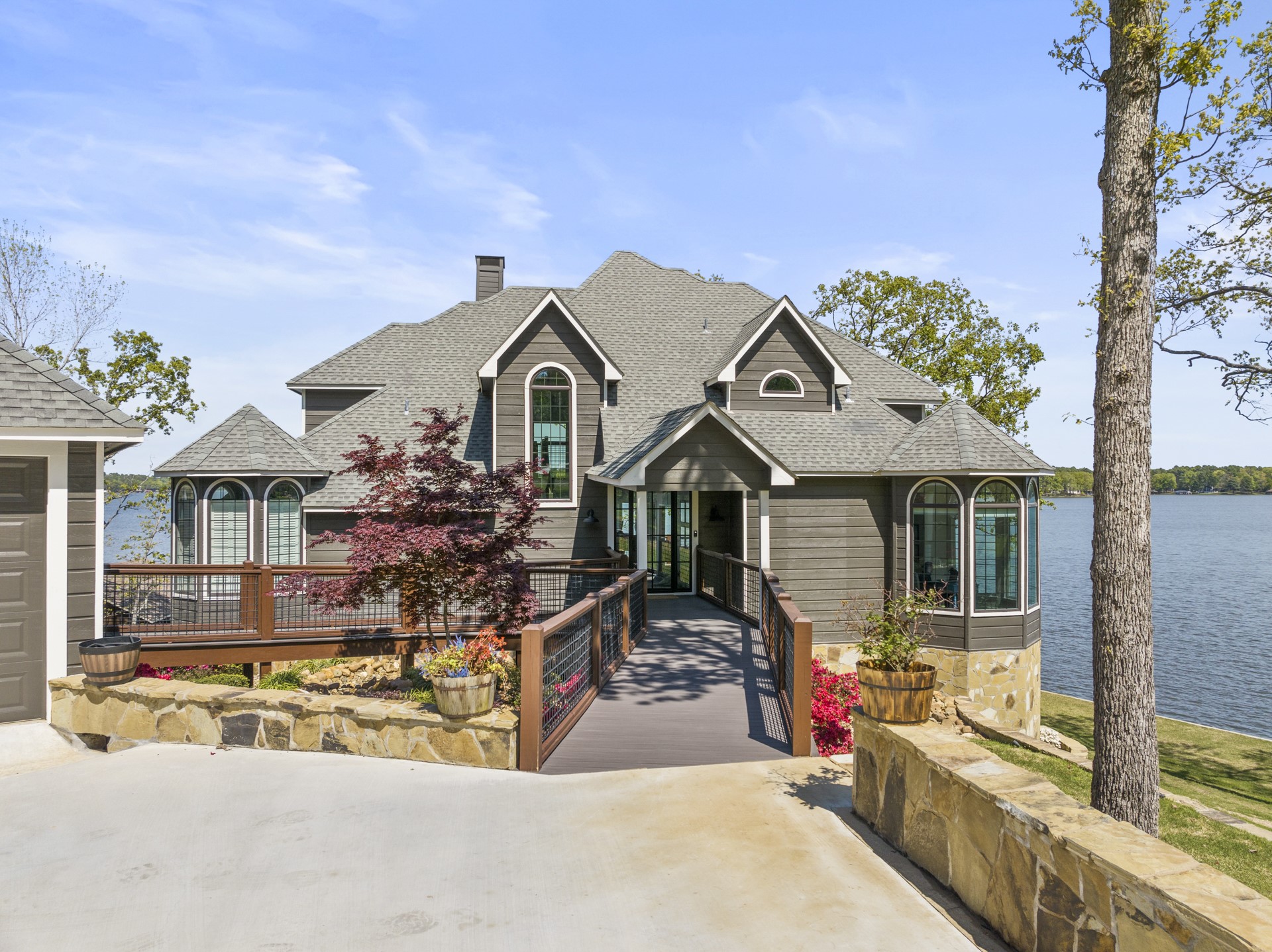 359 E El Dorado Scroggins TX 75480