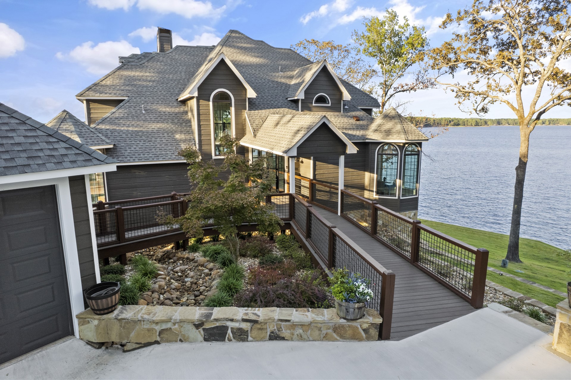 359 E El Dorado Scroggins TX 75480