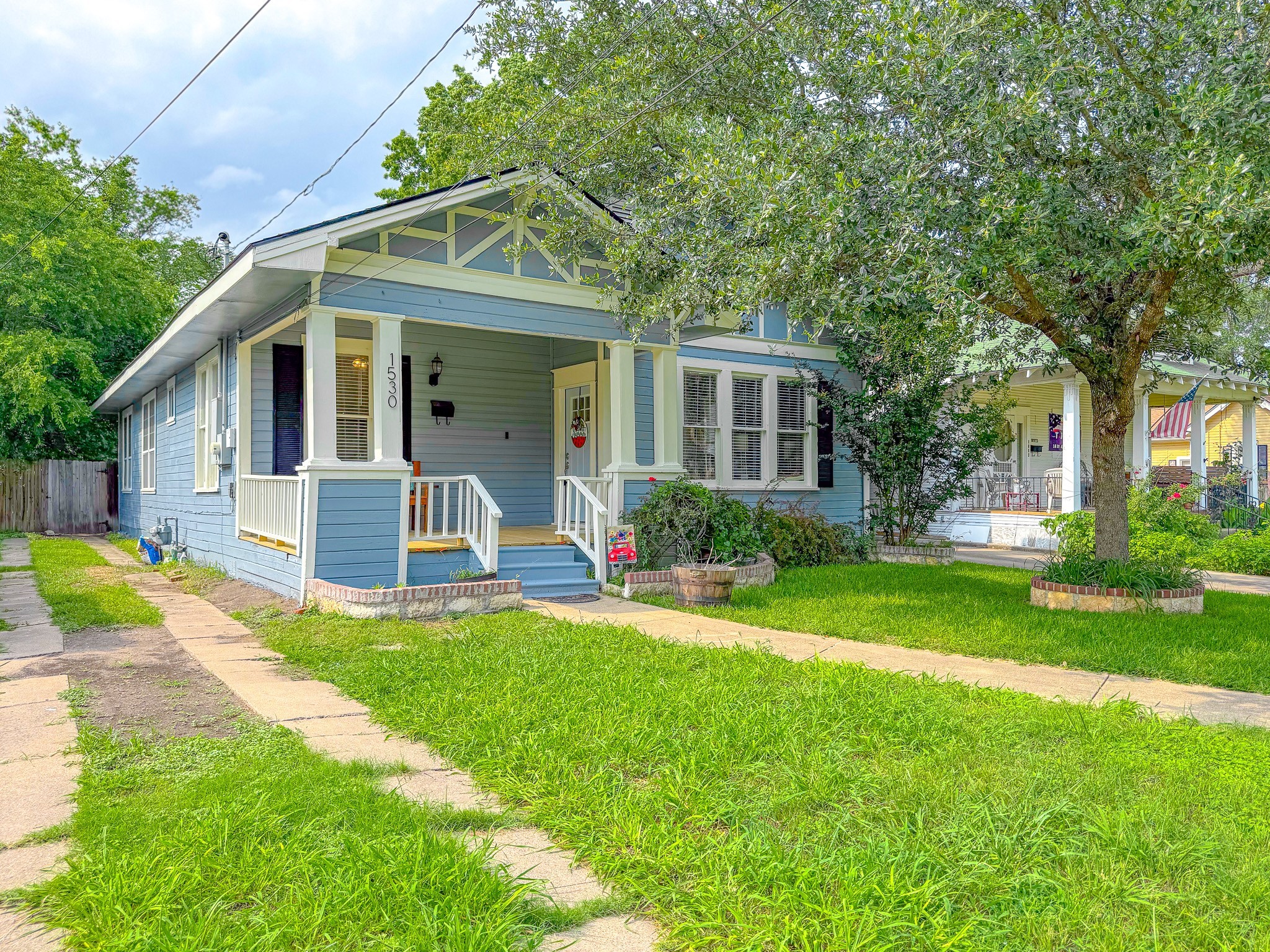 1530 W 5th Avenue Corsicana TX 75110