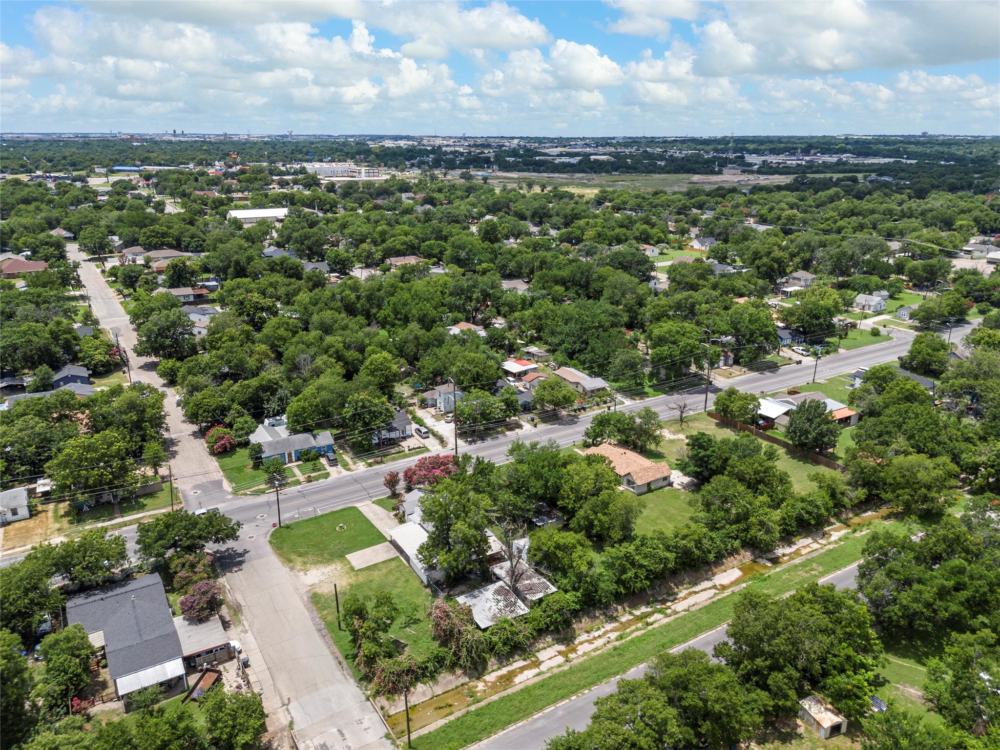 1320 S 26th Street Waco TX 76706