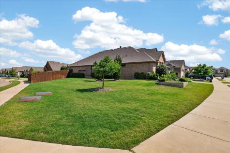 1001 Pecos Street Aubrey TX 76227