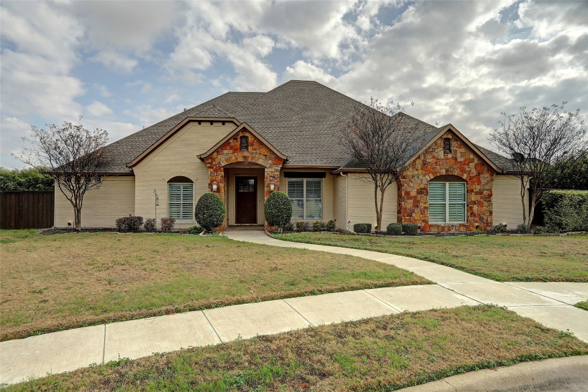 140 Mustang Creek Drive Waxahachie TX 75165