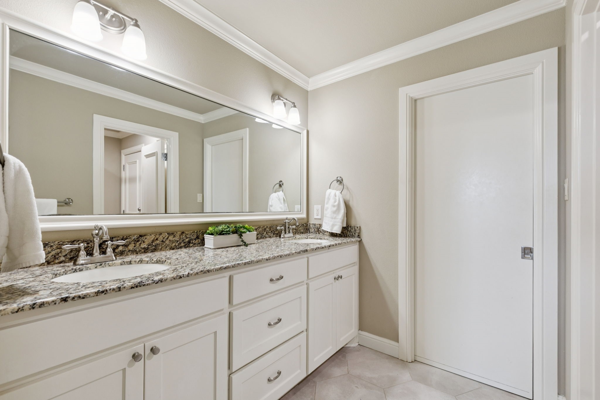 2624 Sir Gawain Lane Lewisville TX 75056