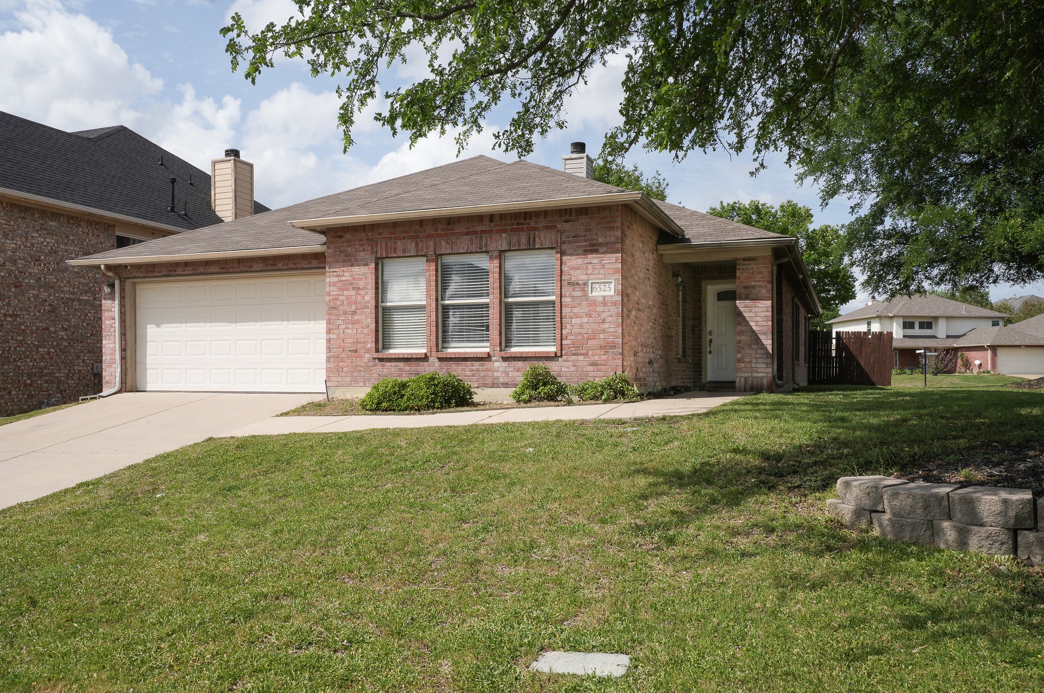 6525 Willow Oak Court Fort Worth TX 76112
