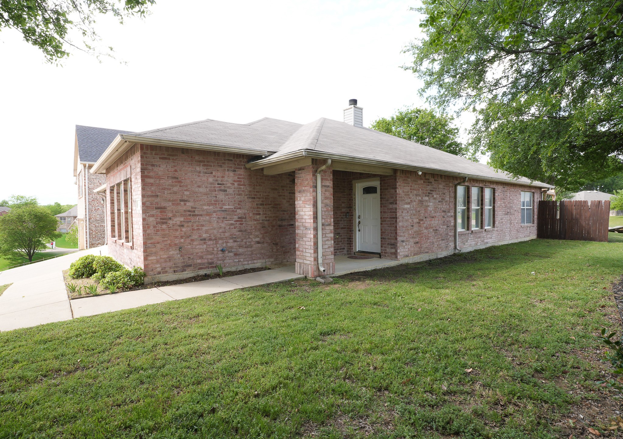 6525 Willow Oak Court Fort Worth TX 76112