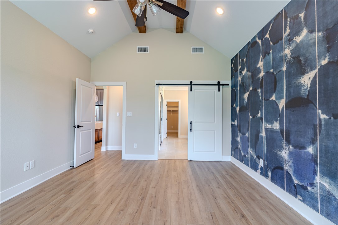 1037 Queen Elizabeth Drive Mcgregor TX 76657