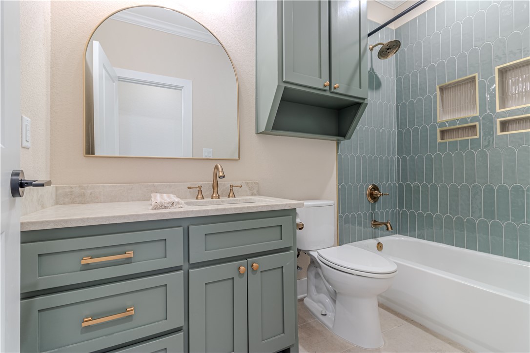 1037 Queen Elizabeth Drive Mcgregor TX 76657