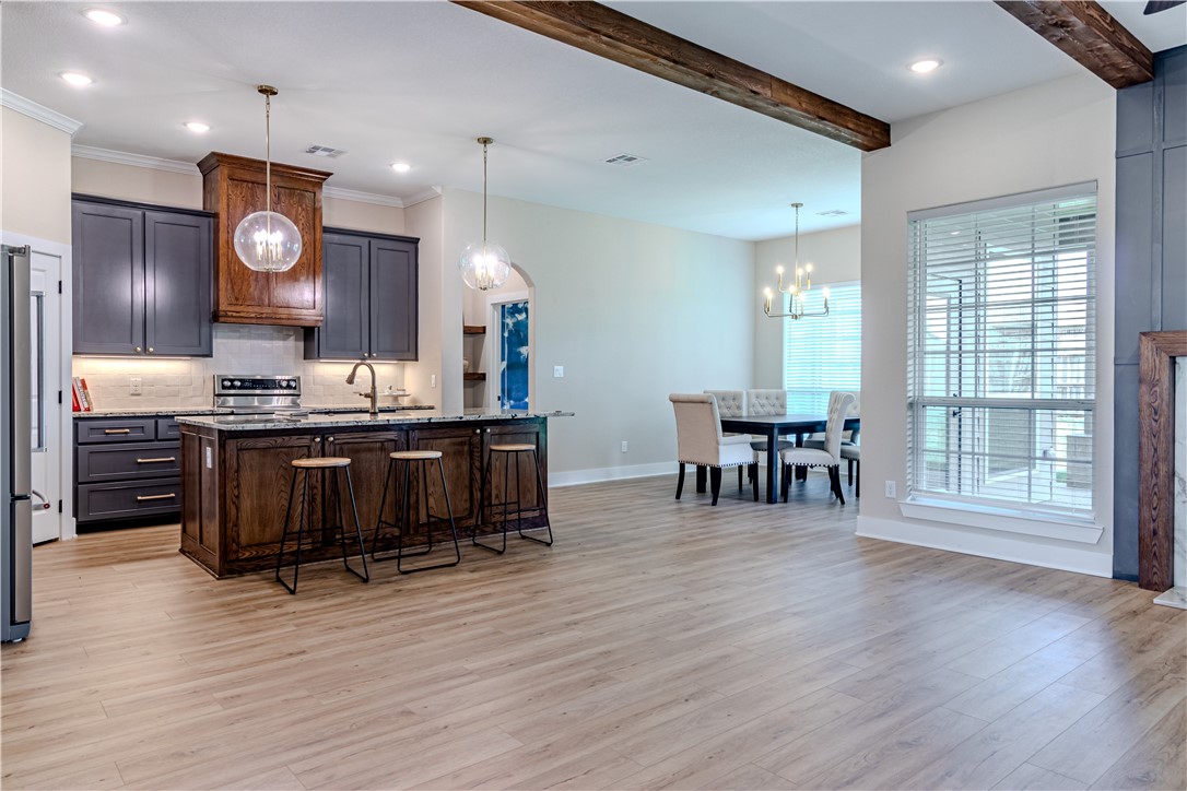 1037 Queen Elizabeth Drive Mcgregor TX 76657