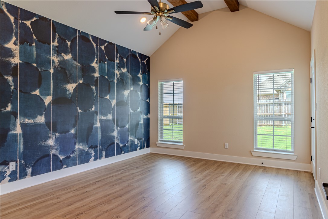 1037 Queen Elizabeth Drive Mcgregor TX 76657