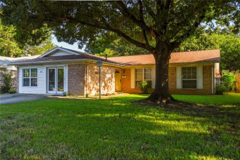 3221 Endres Street Irving TX 75061