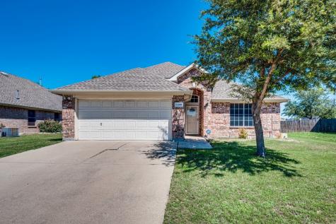 1208 Lake Forest Drive Grand Prairie TX 75052