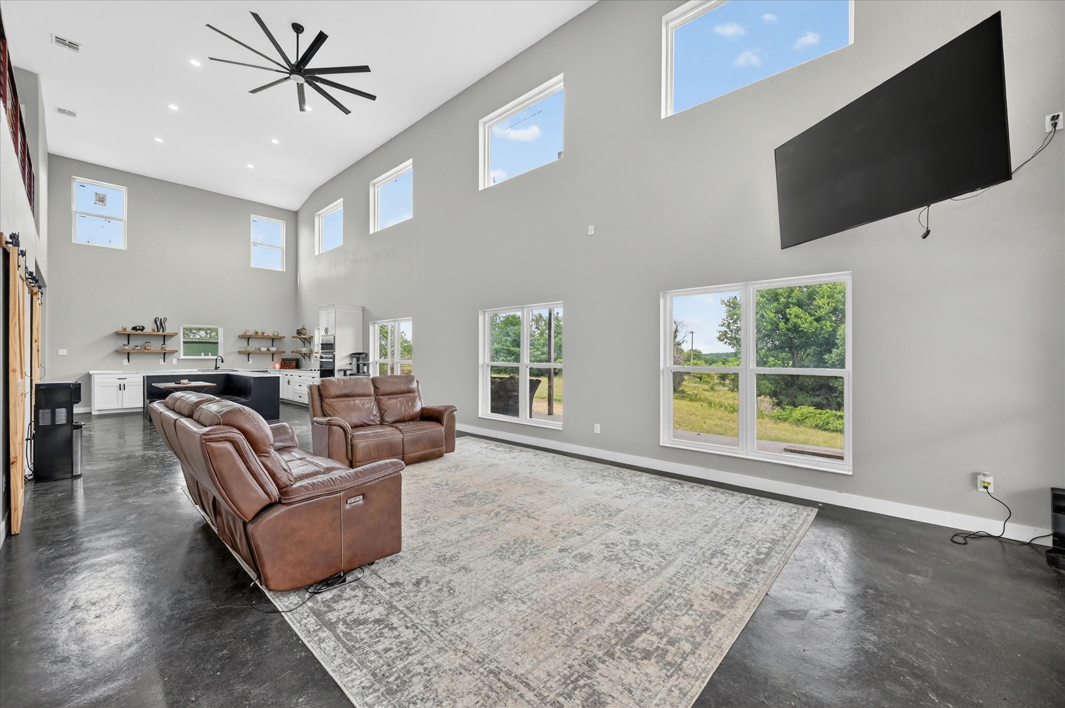 528 Hill County Road 4411 Grandview TX 76050