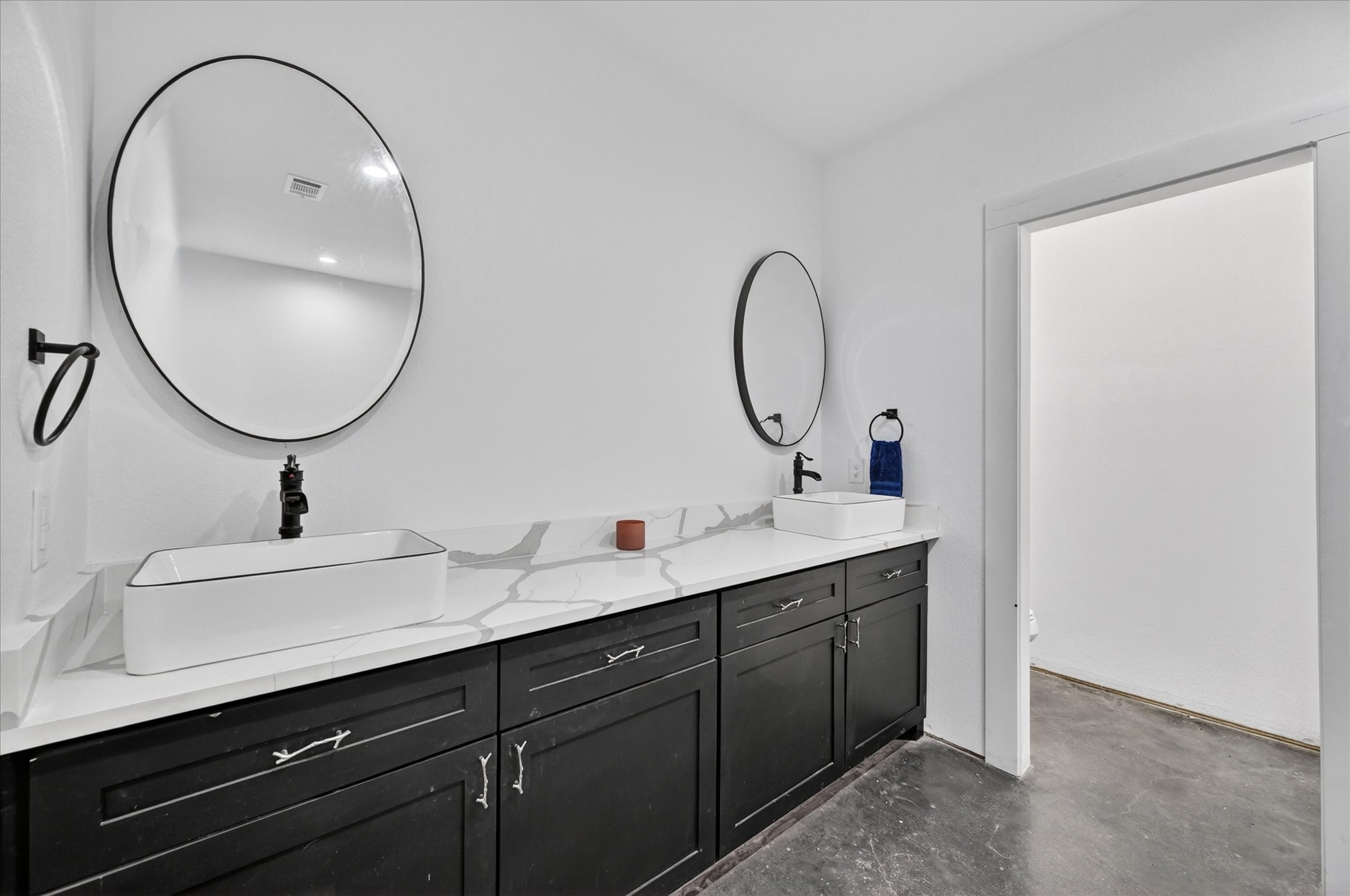 528 Hill County Road 4411 Grandview TX 76050