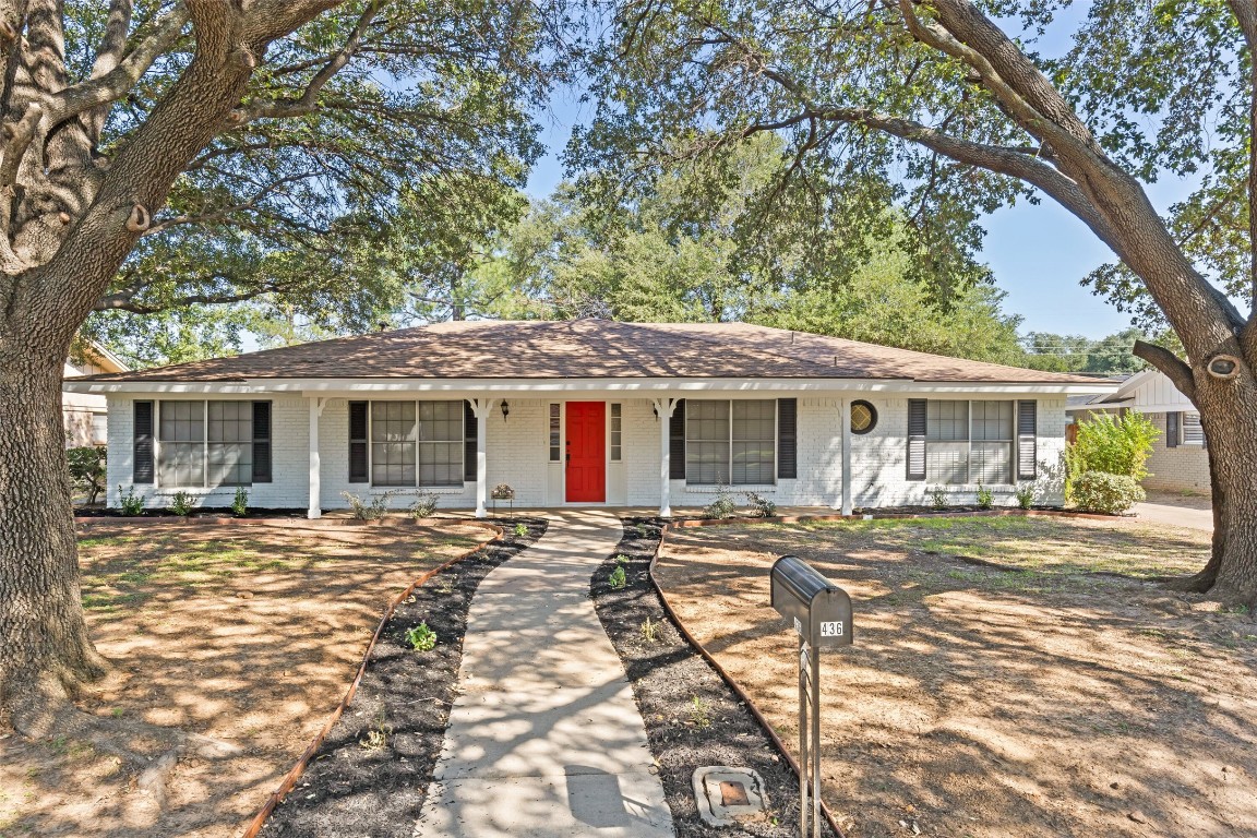 436 Brookview Drive Hurst TX 76054