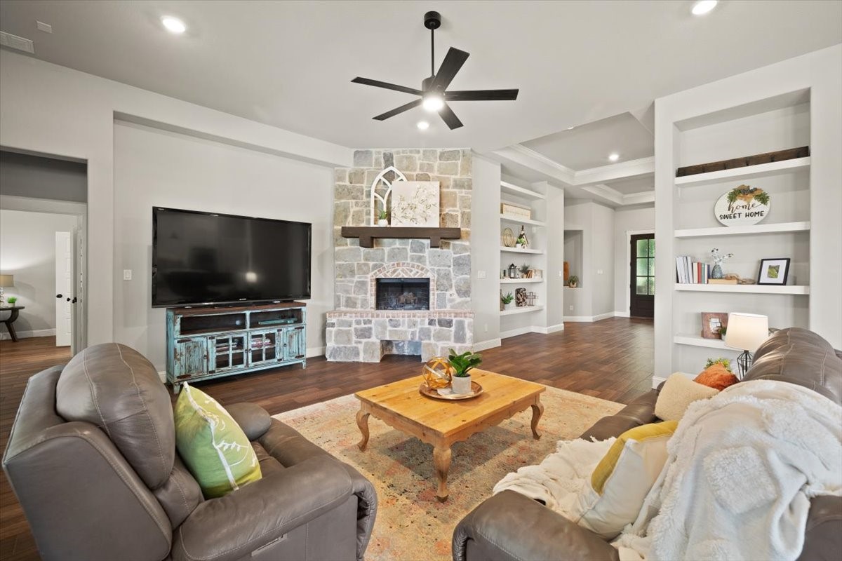 7773 Berry Road Burleson TX 76028
