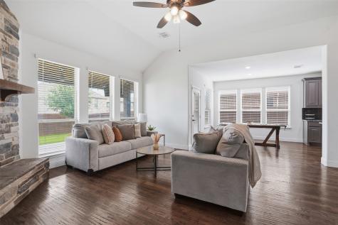 1122 Alderwood Drive Justin TX 76247