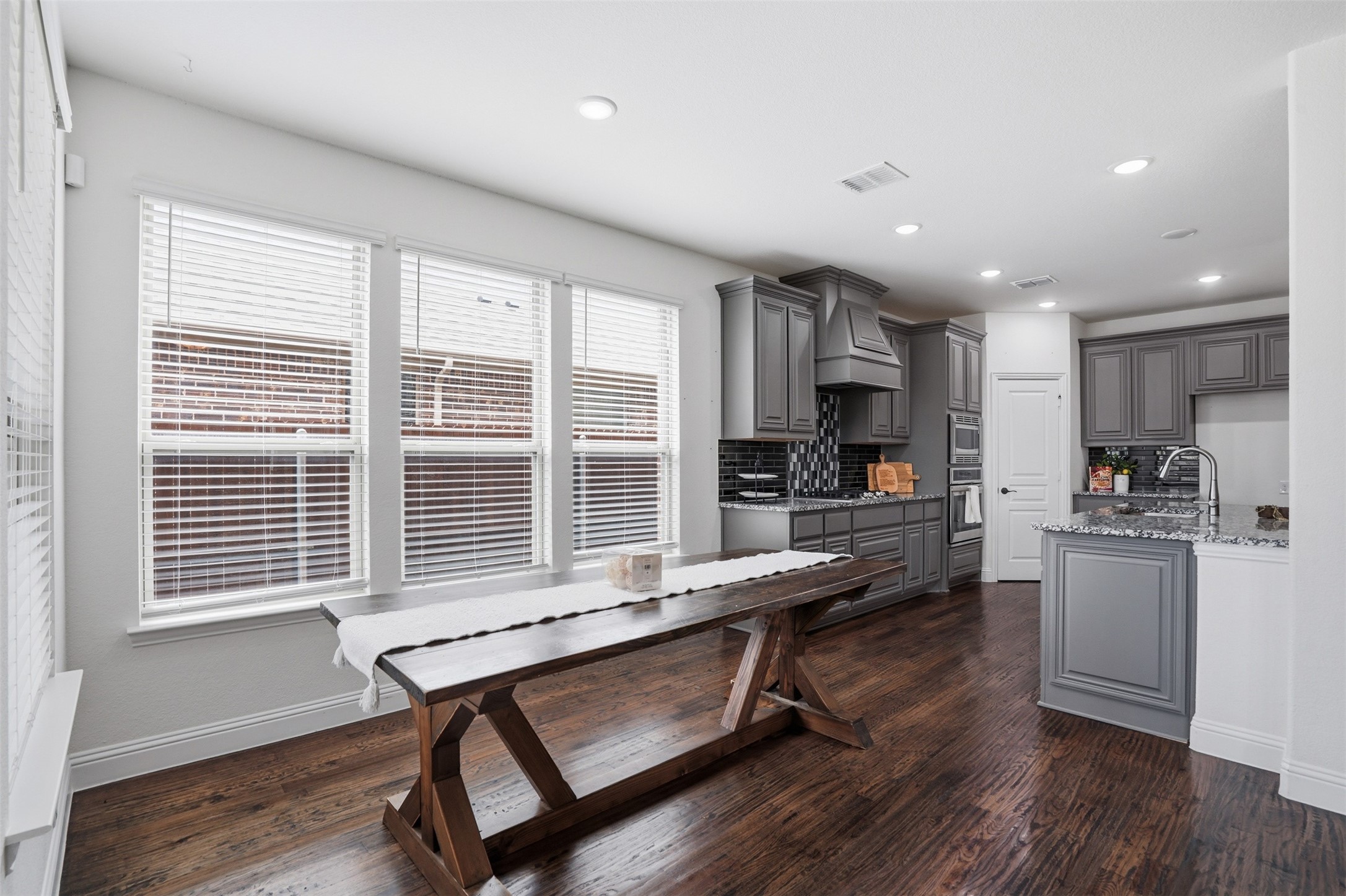 1122 Alderwood Drive Justin TX 76247