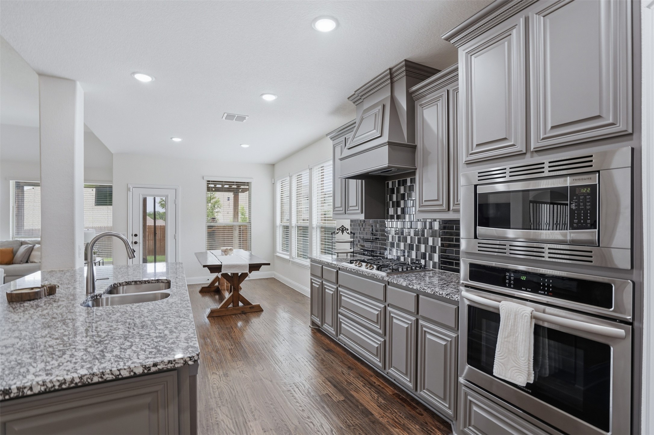 1122 Alderwood Drive Justin TX 76247