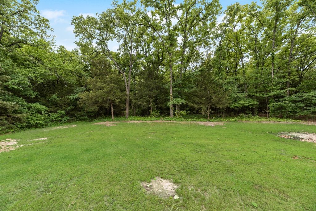 135 Lake Street Quinlan TX 75474