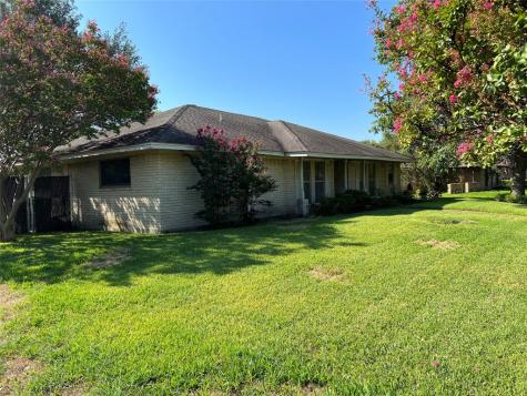 210 N Capri Drive Duncanville TX 75116