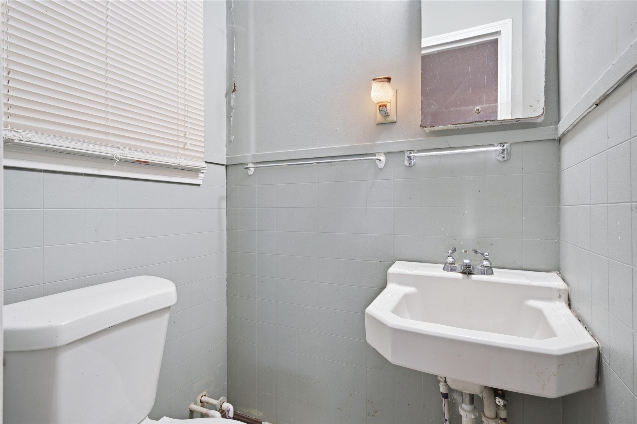 1503 W 10th Street Mcgregor TX 76657