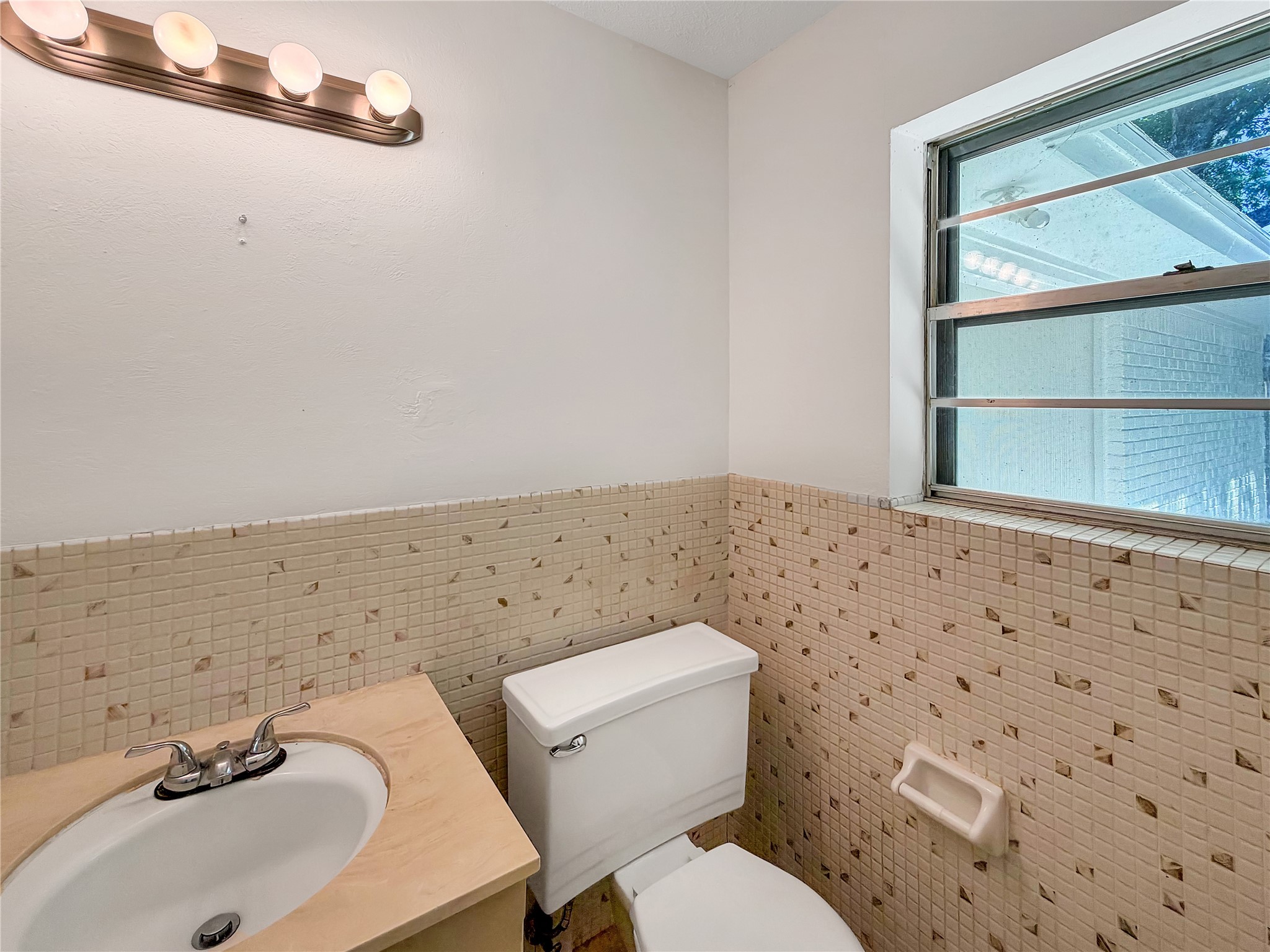 305 Deer Creek Road Fort Worth TX 76140