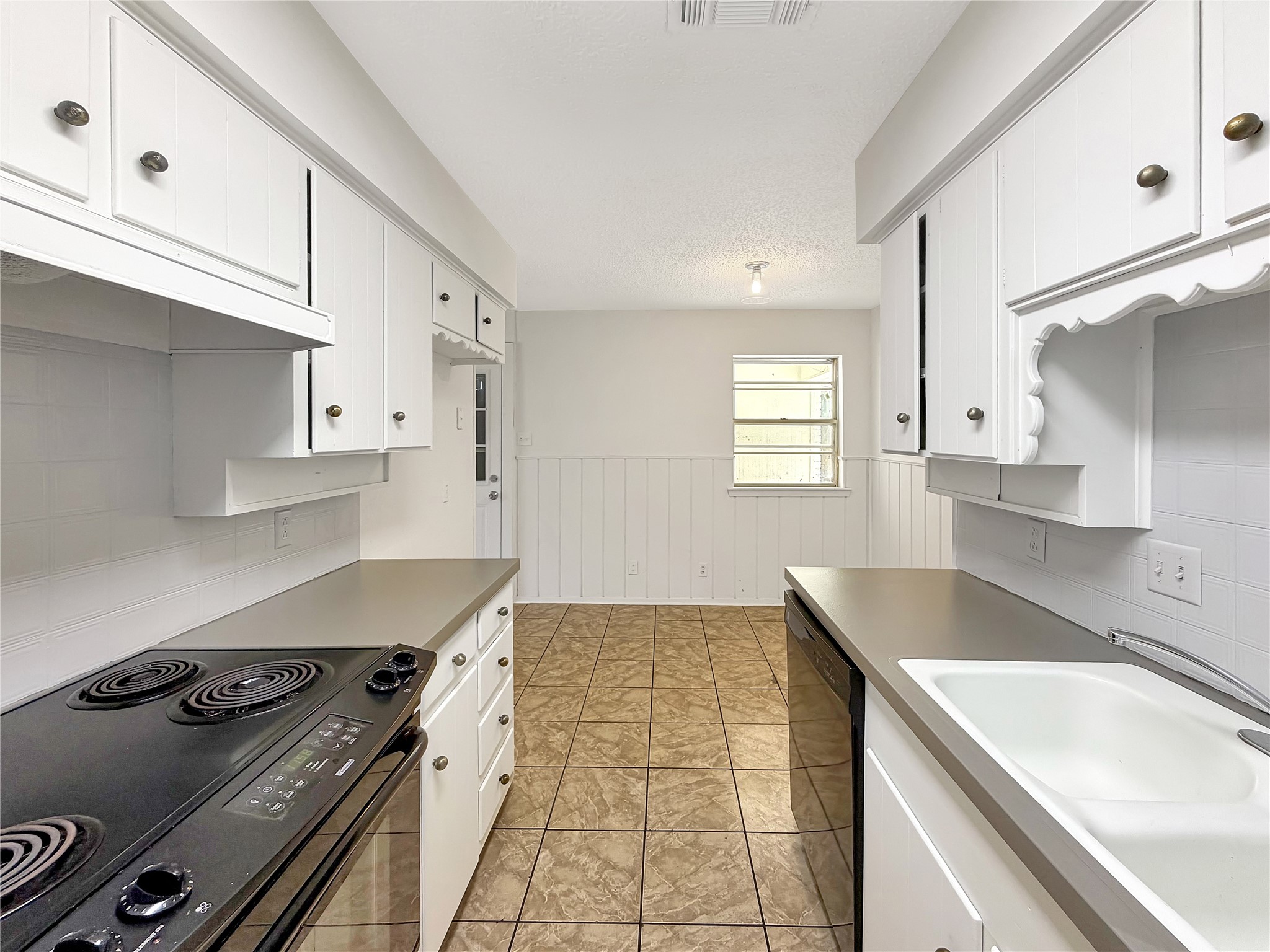 305 Deer Creek Road Fort Worth TX 76140