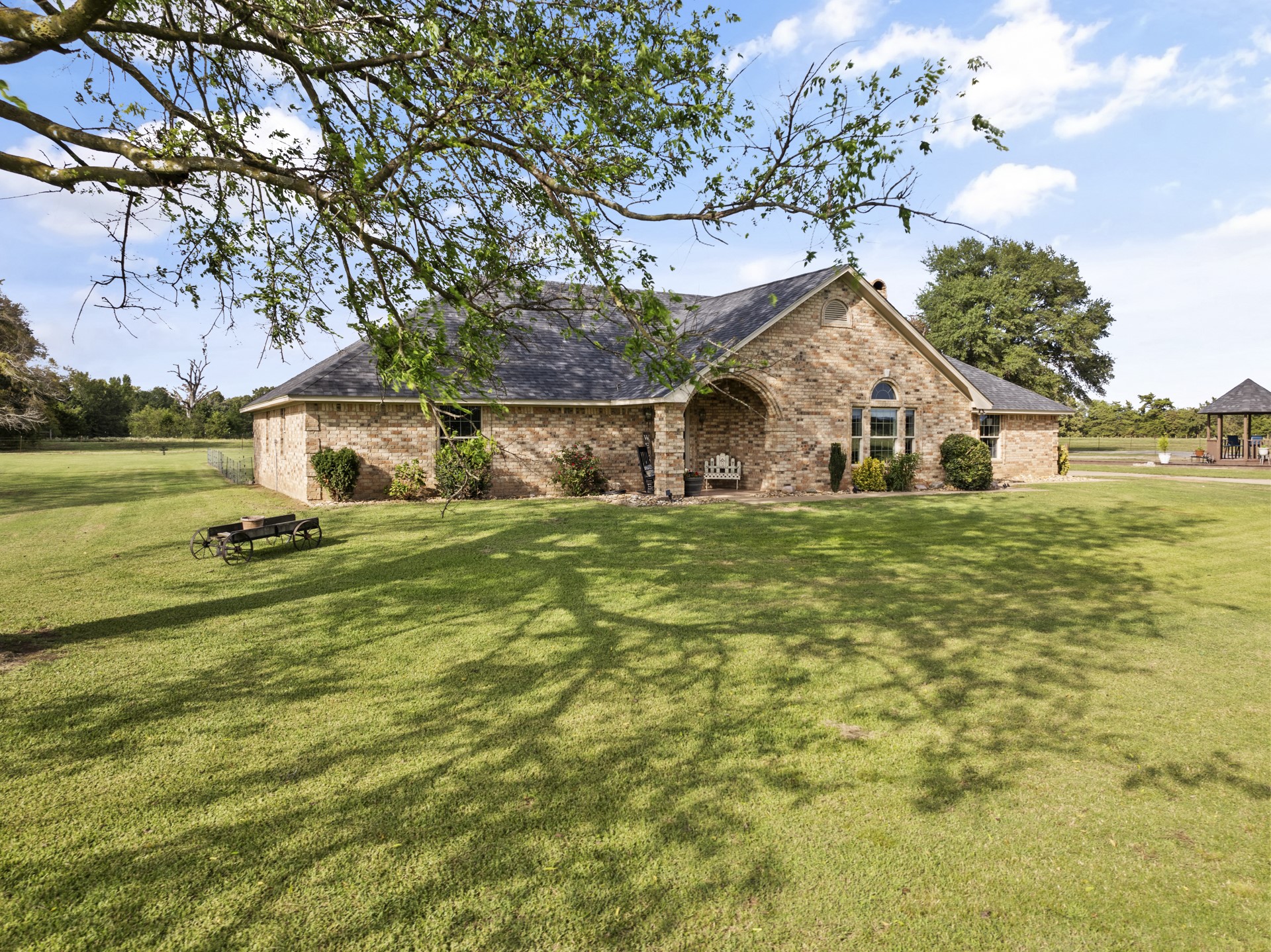 1881 SE County Road 3090 Mount Vernon TX 75457