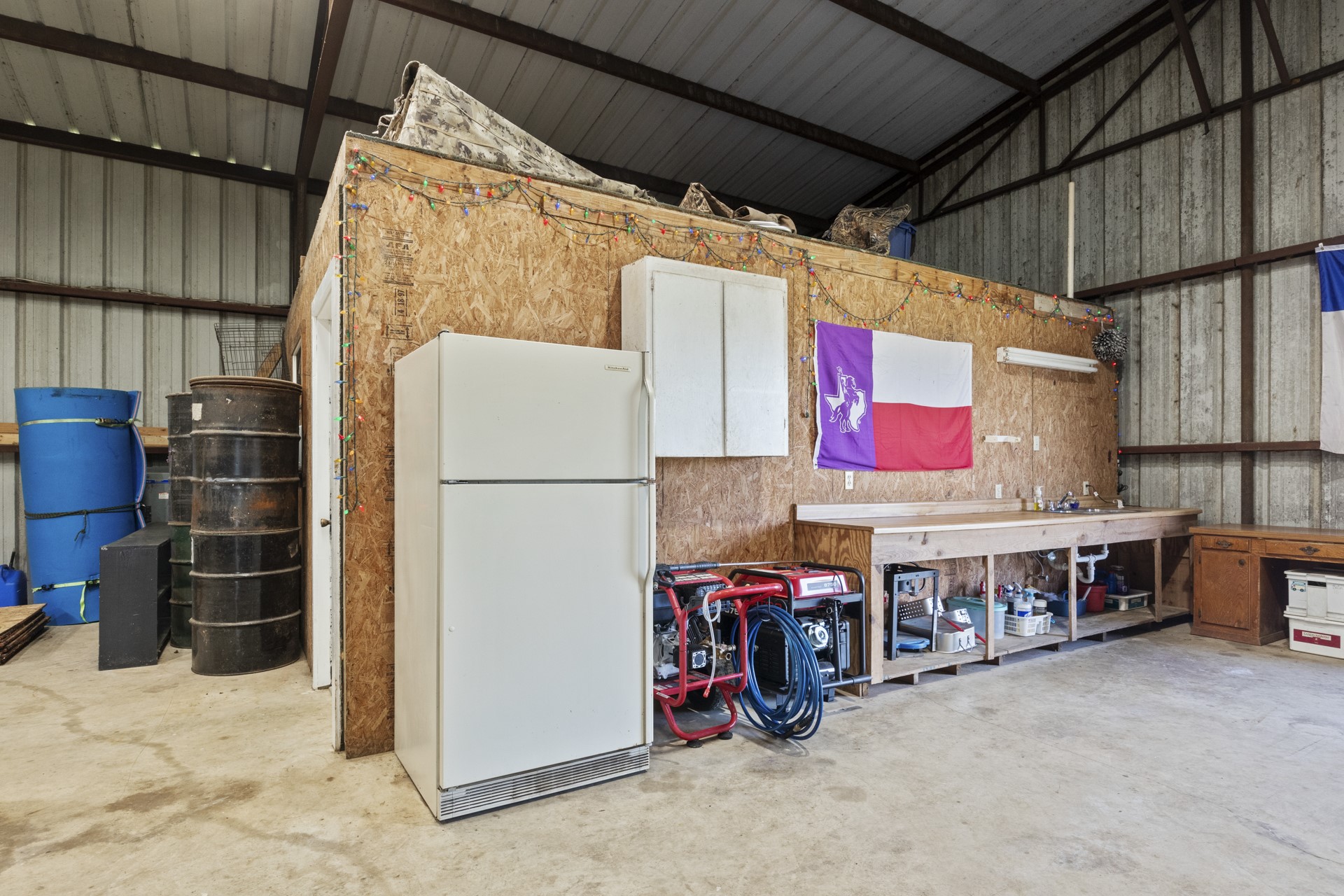 1881 SE County Road 3090 Mount Vernon TX 75457