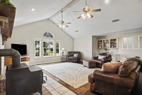 1881 SE County Road 3090 Mount Vernon TX 75457