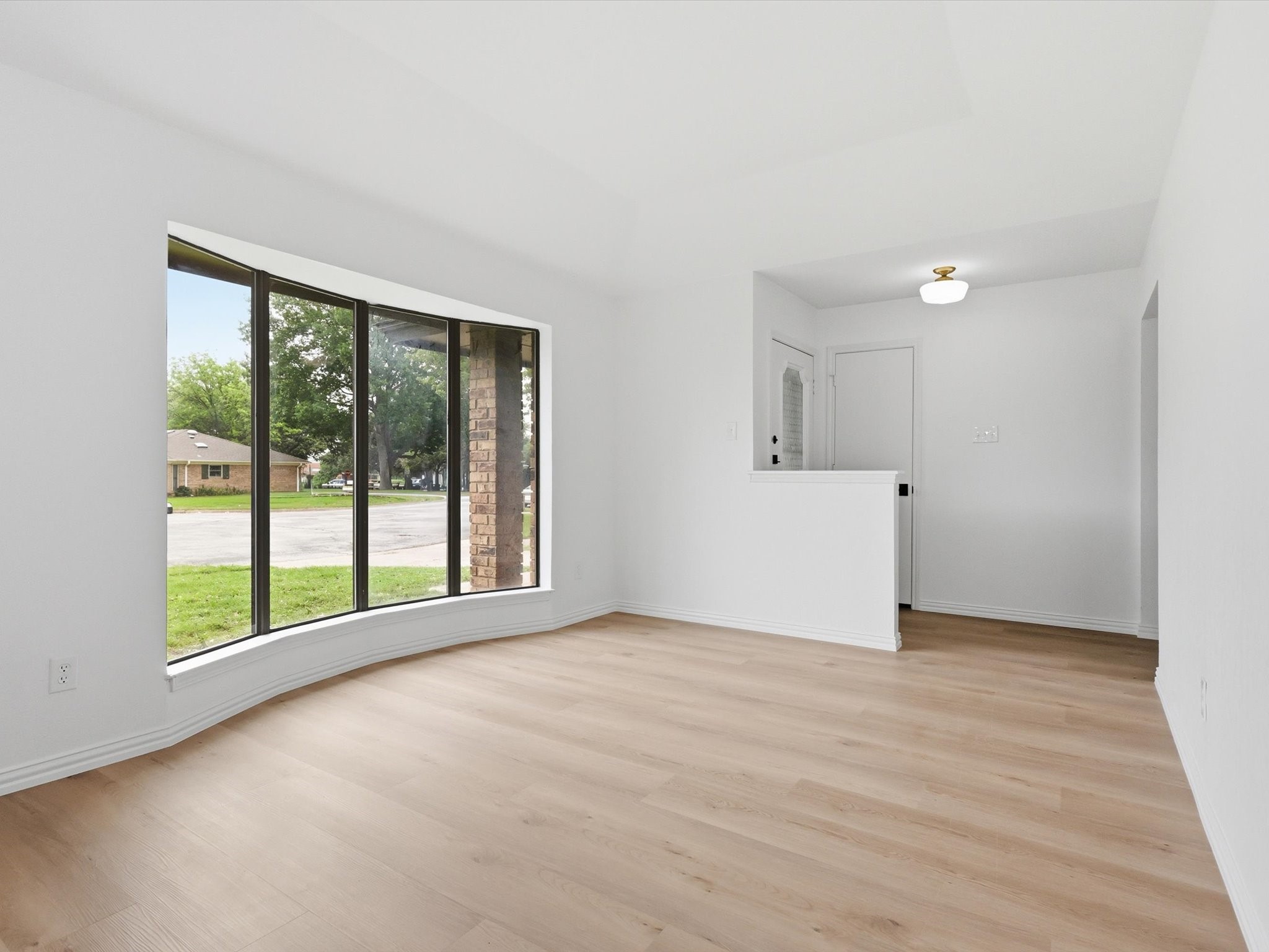 408 Christine Court Euless TX 76039