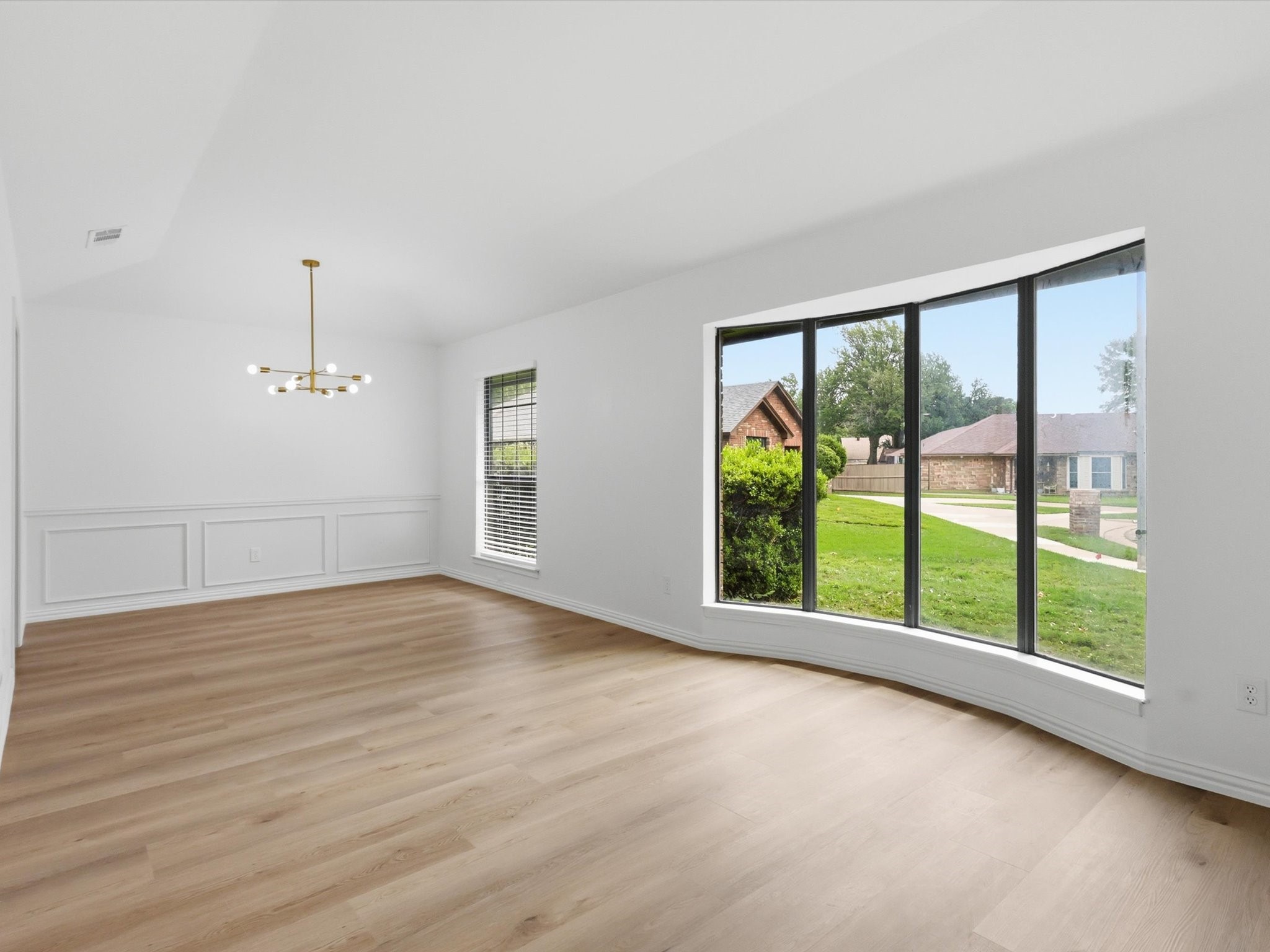 408 Christine Court Euless TX 76039